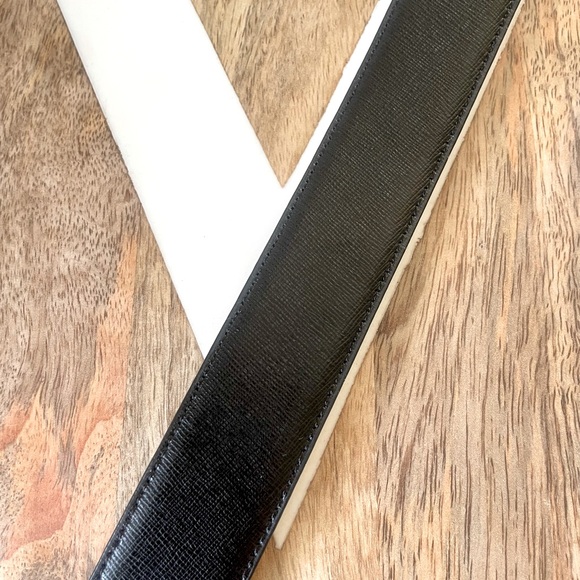 Michael Kors Men’s Cut To Fit Reversible Belt - Picture 4 of 5